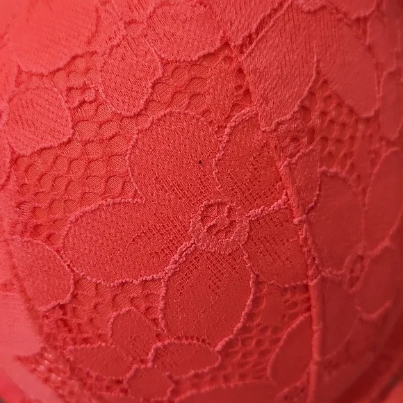 Victoria's Secret Pink Bra with Molded Cups and Smooth Finish - Picture 8 of 8